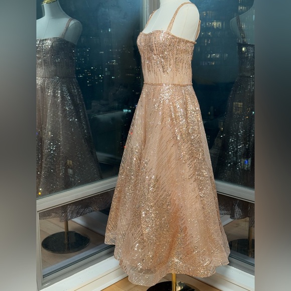 🆕 BRONX & BANCO 🧿 NWOT Mademoiselle Gold Sequin Midi Dress , Size M US 6 - Picture 10 of 17